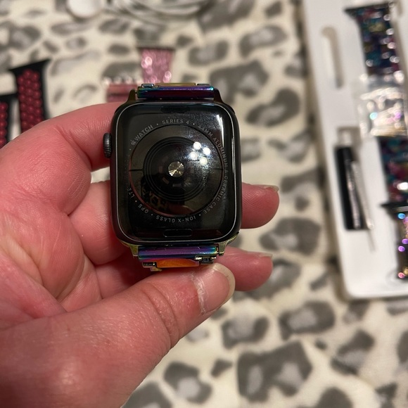 Apple Watch Series 4 - Picture 2 of 11